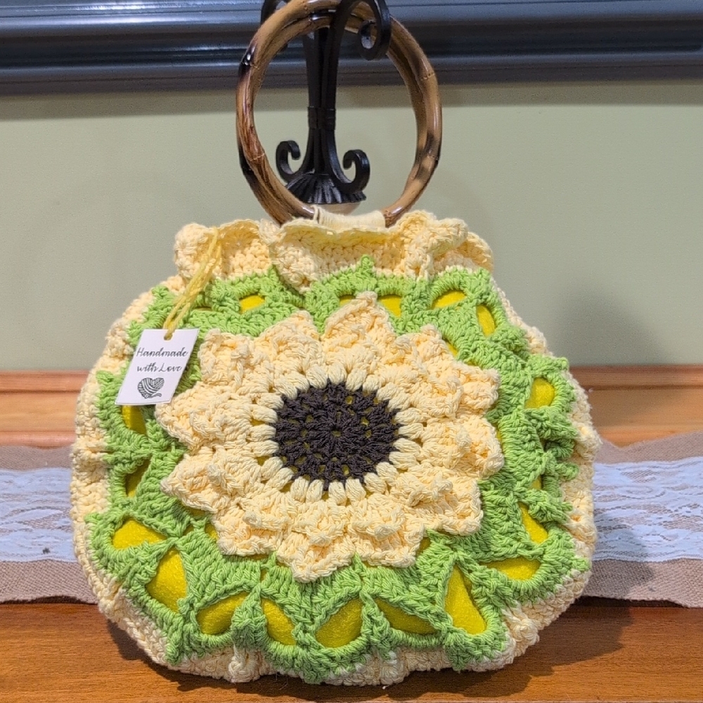 NWOT HANDMADE One Of A Kind - Crochet Sunflower Bag - Green and Yellow - Picture 2 of 7
